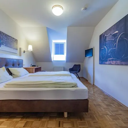Stadthotel Гостевой дом 3*