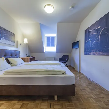 Stadthotel Гостевой дом 3*