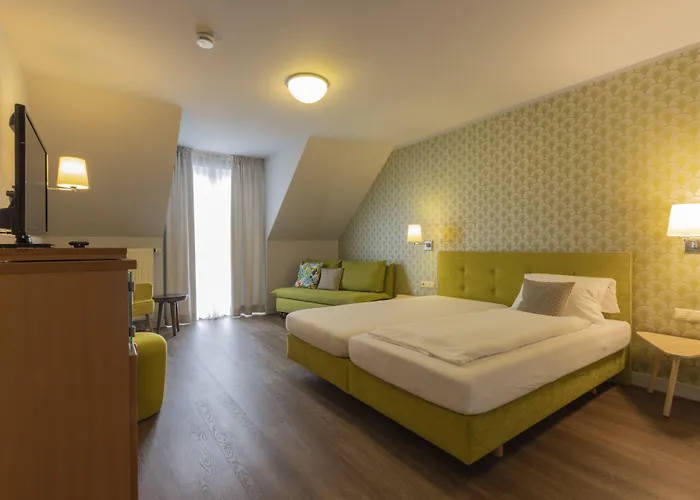 招待所 斯塔德酒店 凯撒斯劳滕